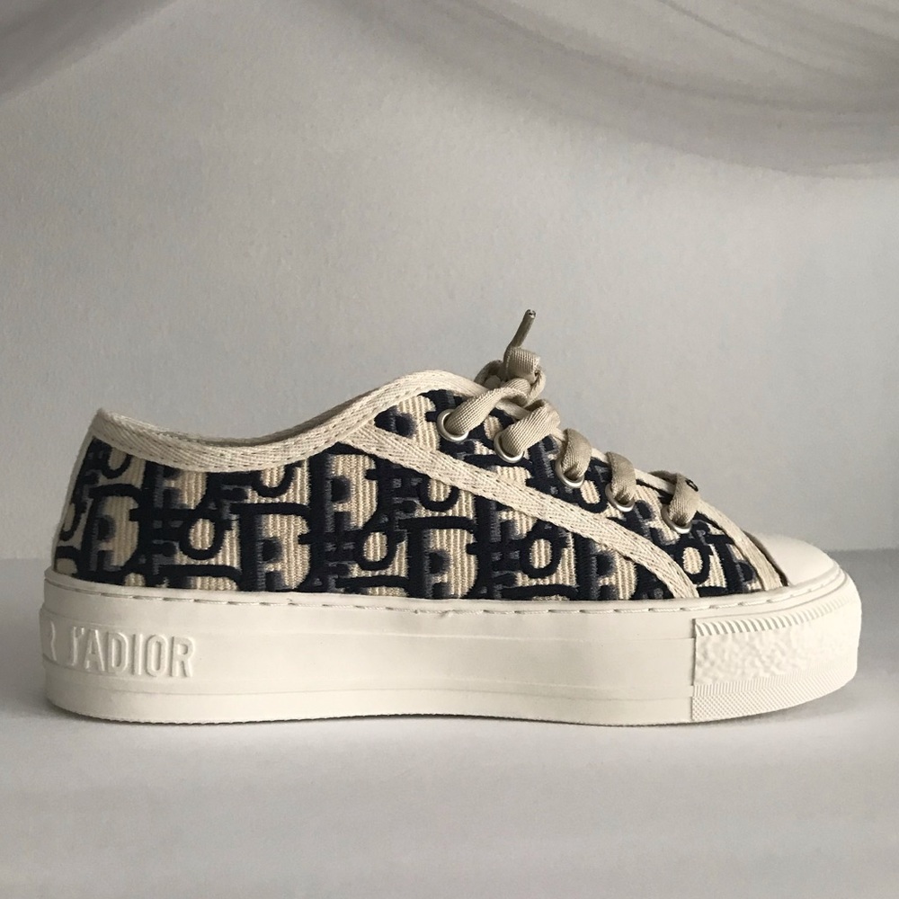 UNBRANDED Walk'n Platform Sneaker - Picture 9 of 11